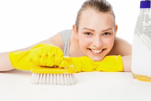 On-site and off-site curtain cleaning options for Manor Park homes